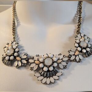 Vintage Flower Jewel Statement Bib Necklace Pale Pink White Gold Tone